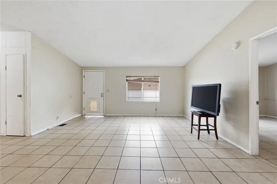 29667 Cromwell, Castaic, CA 91384 - #2