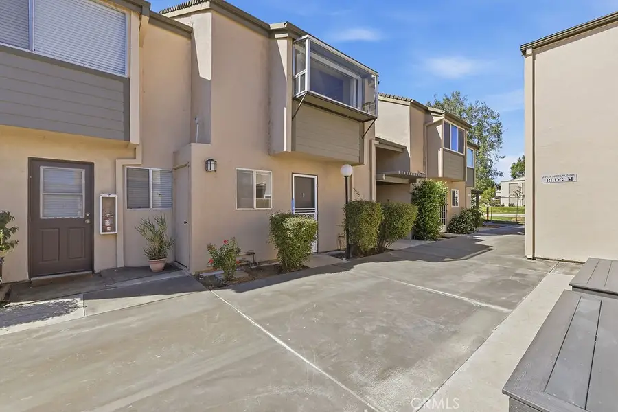 24430 W Nicklaus Drive #L2, Valencia, CA 91355 - #2