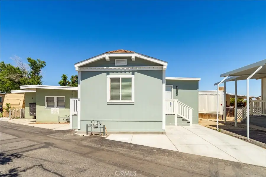 45131 28th Street East Spc 11, Lancaster, CA 93535 - #3