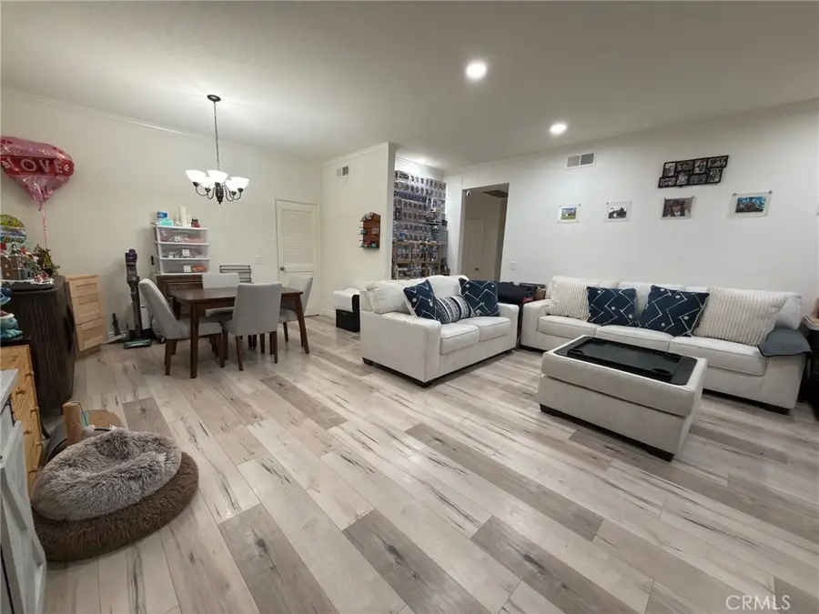 13214 Moorpark Street #108, Sherman Oaks, CA 91423 - #3