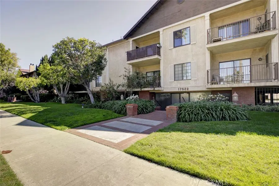 17522 Sherman Way #202, Van Nuys, CA 91406 - #2