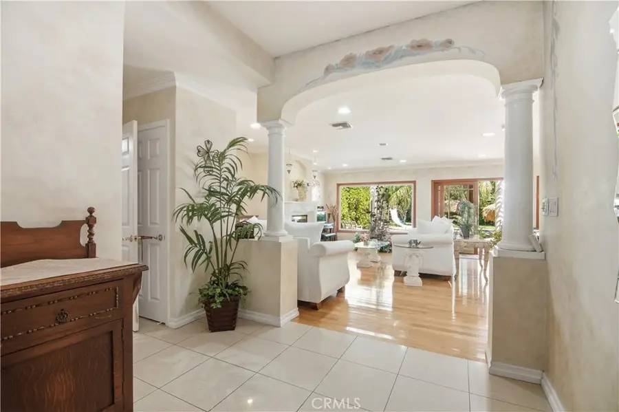 8836 Enfield, Northridge, CA 91325 - #2