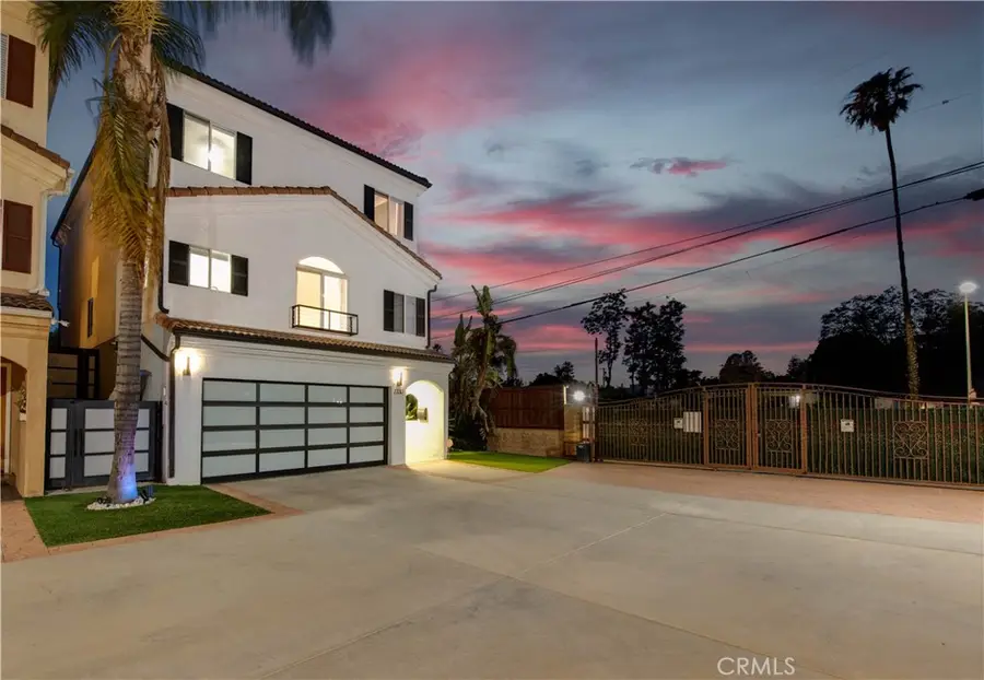 7330 De Soto, Canoga Park, CA 91303 - #3