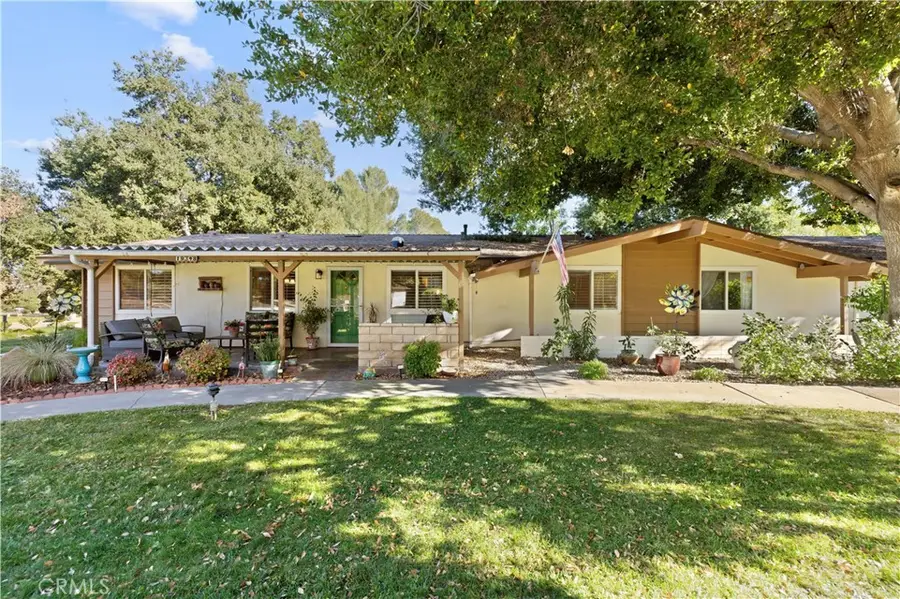 19348 Avenue Of The Oaks, Newhall, CA 91321 - #2