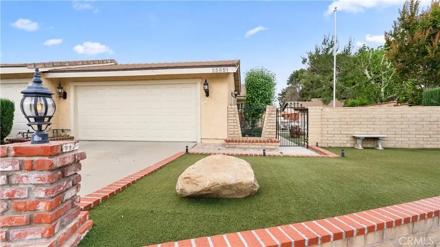 25651 Ramada, Valencia, CA 91355 - #2