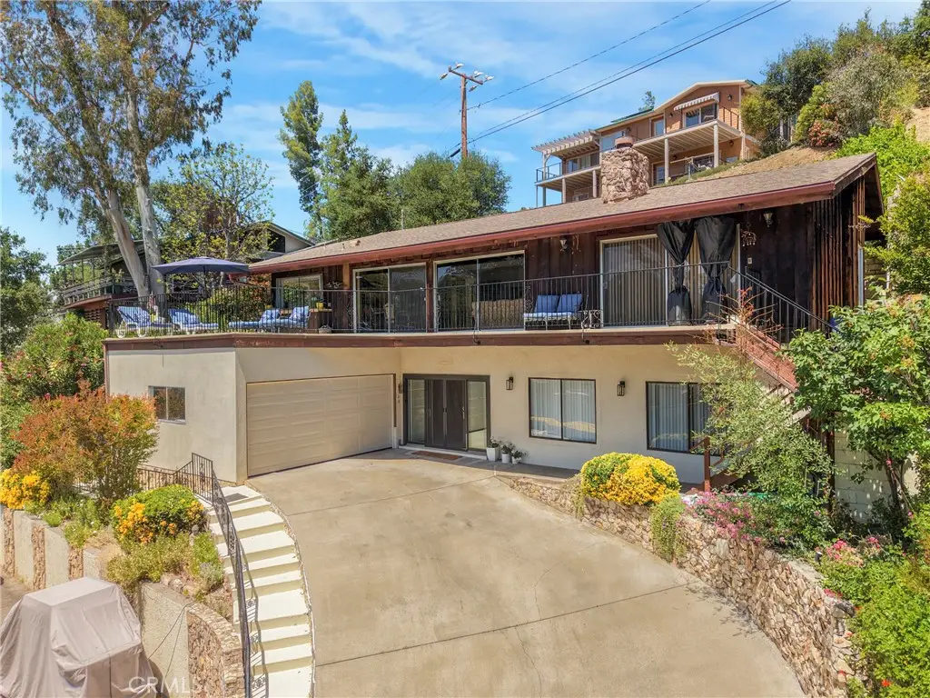 2232 Lakeshore, Agoura Hills, CA 91301 - #1