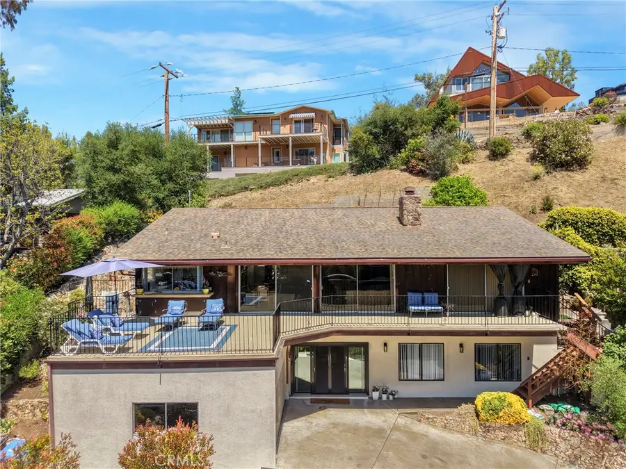 2232 Lakeshore, Agoura Hills, CA 91301 - #2
