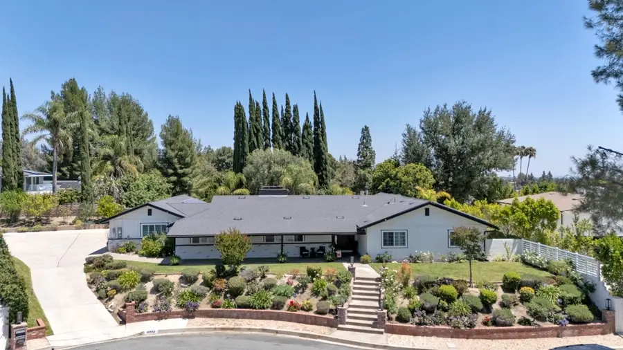 11932 Mallot Place, Granada Hills, CA 91344 - #2