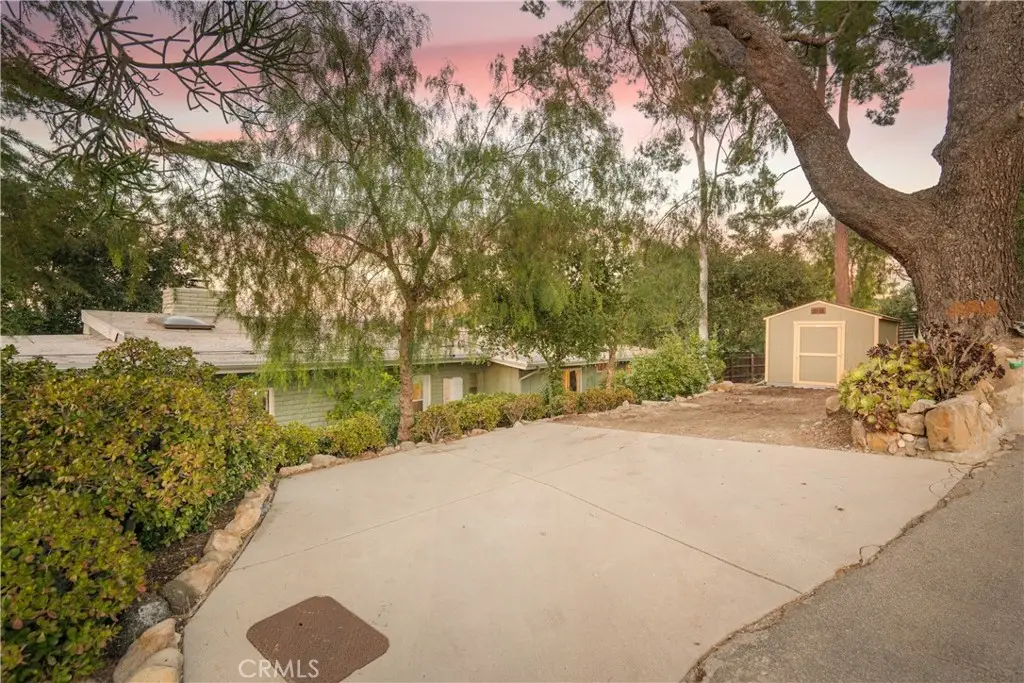 3582 Elm Drive, Calabasas, CA 91302 - #1
