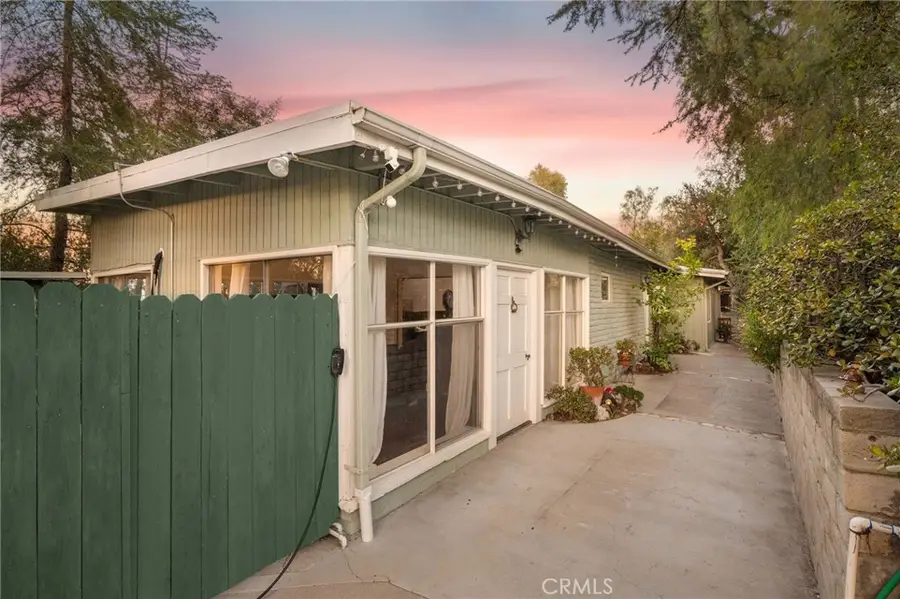 3582 Elm Drive, Calabasas, CA 91302 - #3