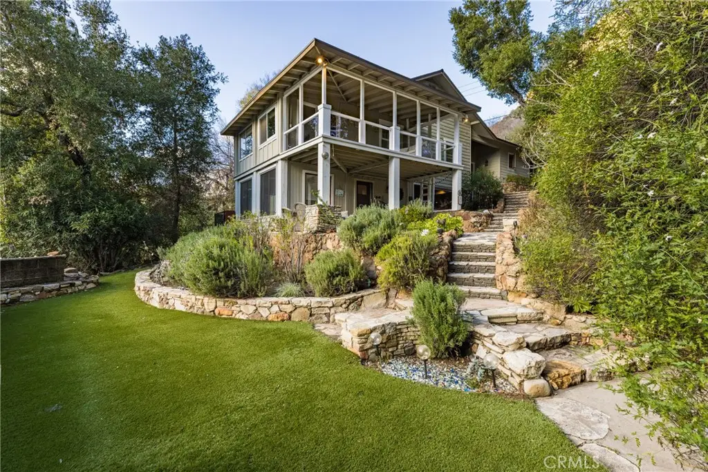 2305 Sugarloaf Drive, Agoura Hills, CA 91301 - #1