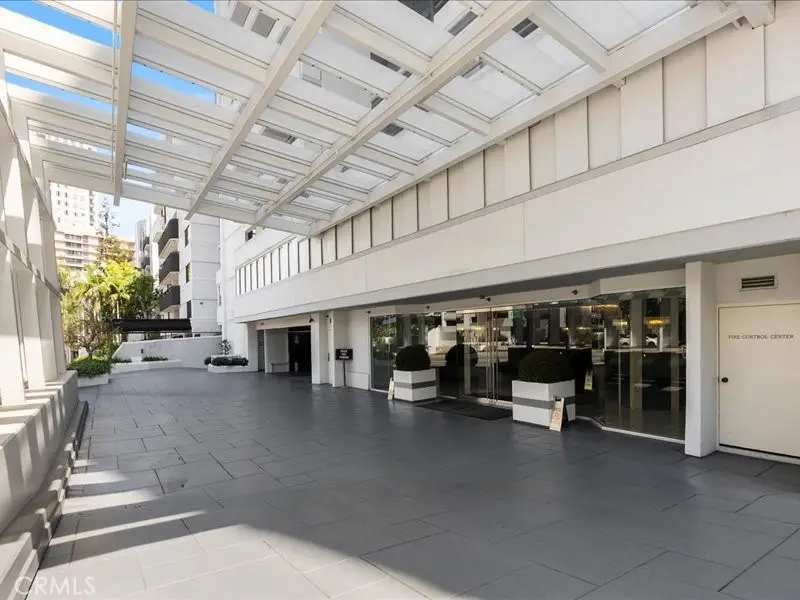 10660 Wilshire Boulevard #302, Los Angeles, CA 90024 - #2