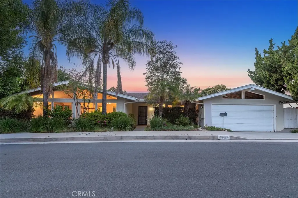 15407 Stonewood Terrace, Sherman Oaks, CA 91403 - #1