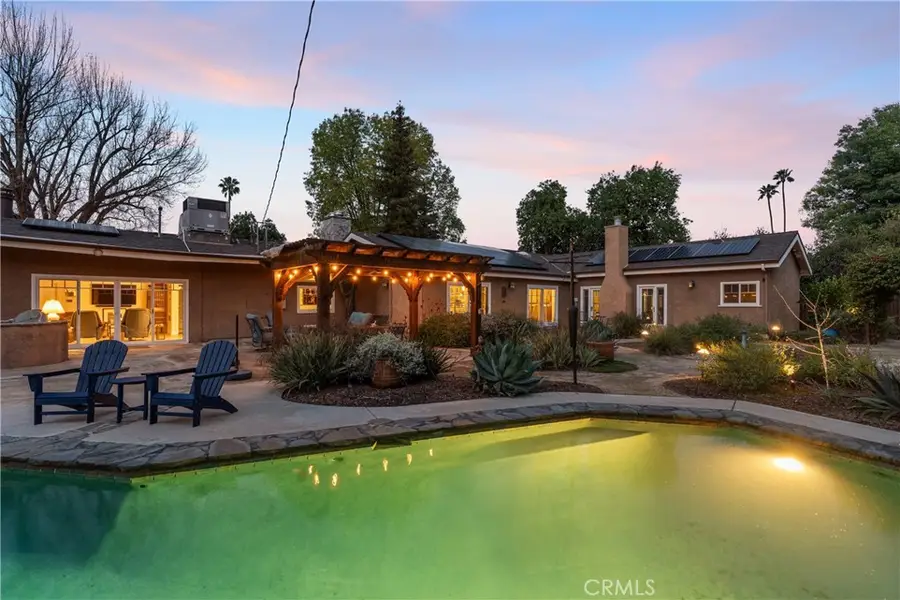6217 Melba Avenue, Woodland Hills, CA 91367 - #2