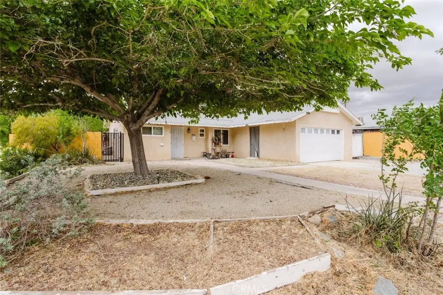 45303 6th Street E, Lancaster, CA 93535 - #2