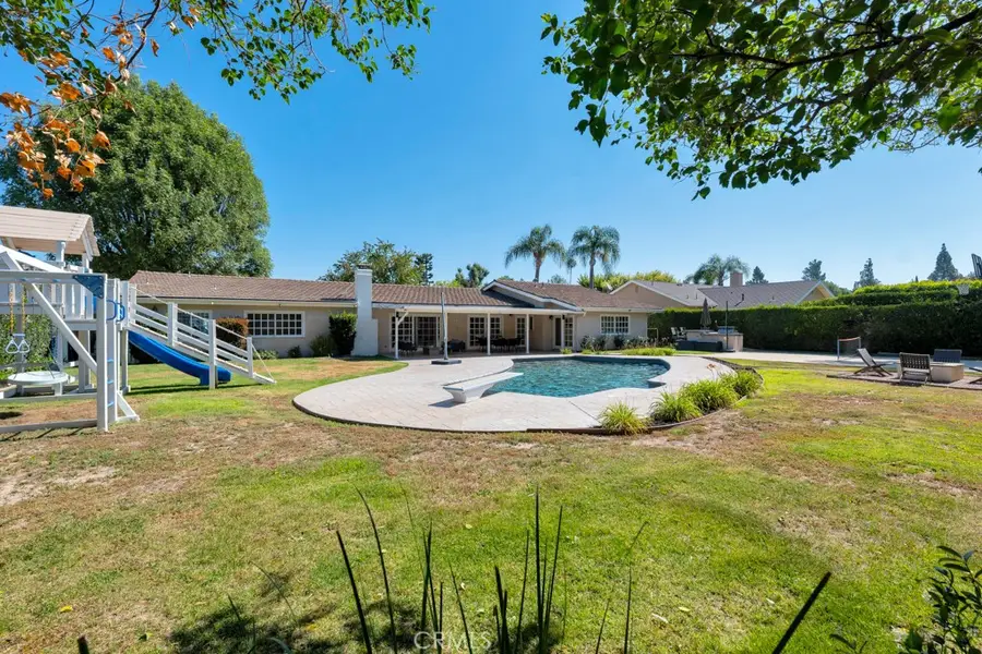 18950 Merridy Street, Northridge, CA 91324 - #2