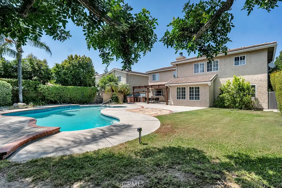 18814 Los Alimos Street, Northridge, CA 91326 - #2