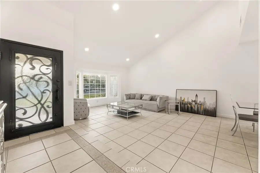 7620 Rudnick Avenue, Canoga Park, CA 91304 - #3