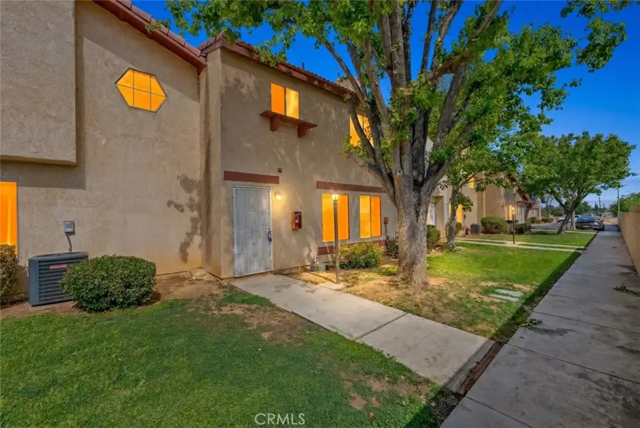 1750 E Avenue Q14 #17, Palmdale, CA 93550 - #2