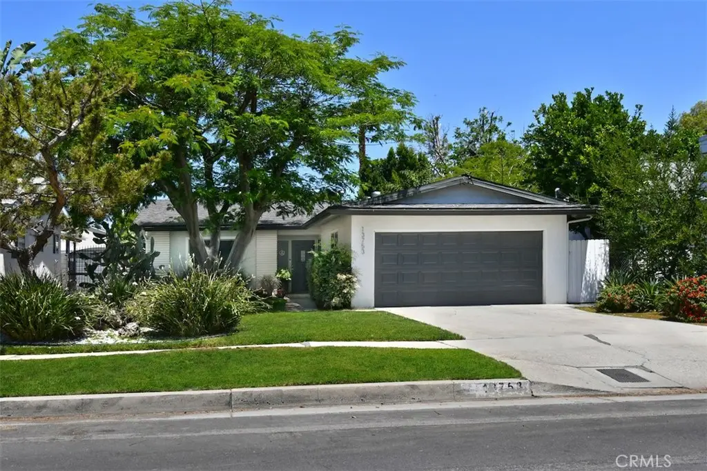 13753 Calvert, Valley Glen, CA 91401 - #1