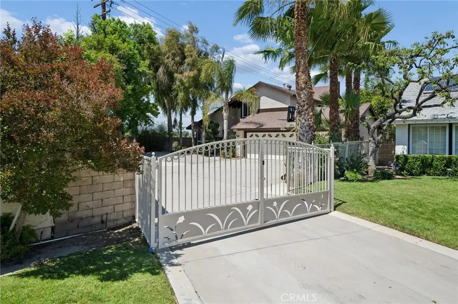 23305 Tristin Drive, Valencia, CA 91355 - #2