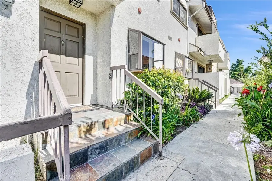 19620 Sherman Way #1, Reseda, CA 91335 - #3