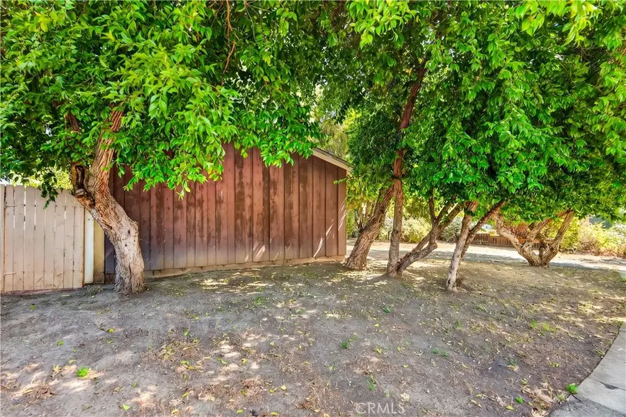 20253 Hamlin Street, Winnetka, CA 91306 - #3