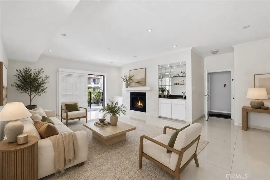 1338 Amherst #102, Los Angeles, CA 90025 - #1