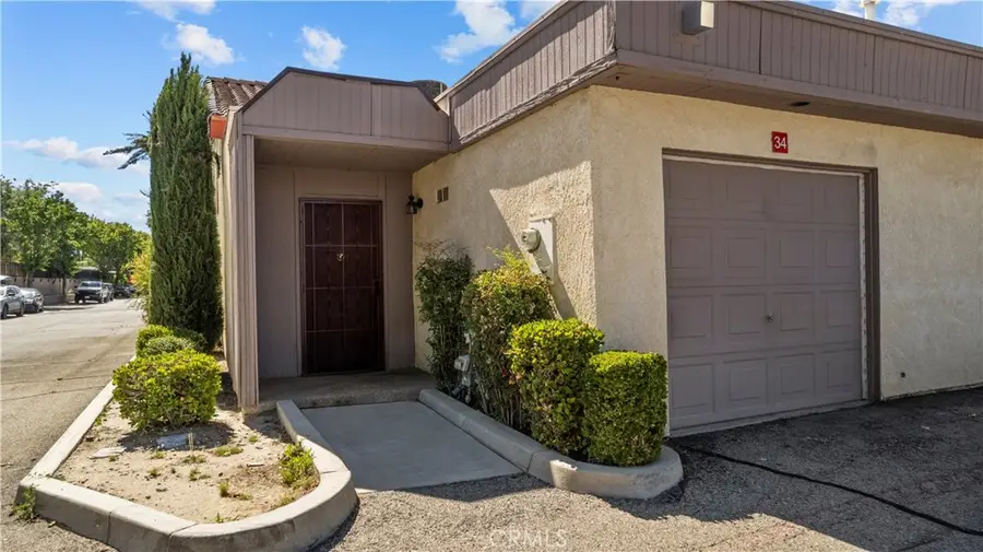 43334 32nd St. W #34, Lancaster, CA 93536 - #2
