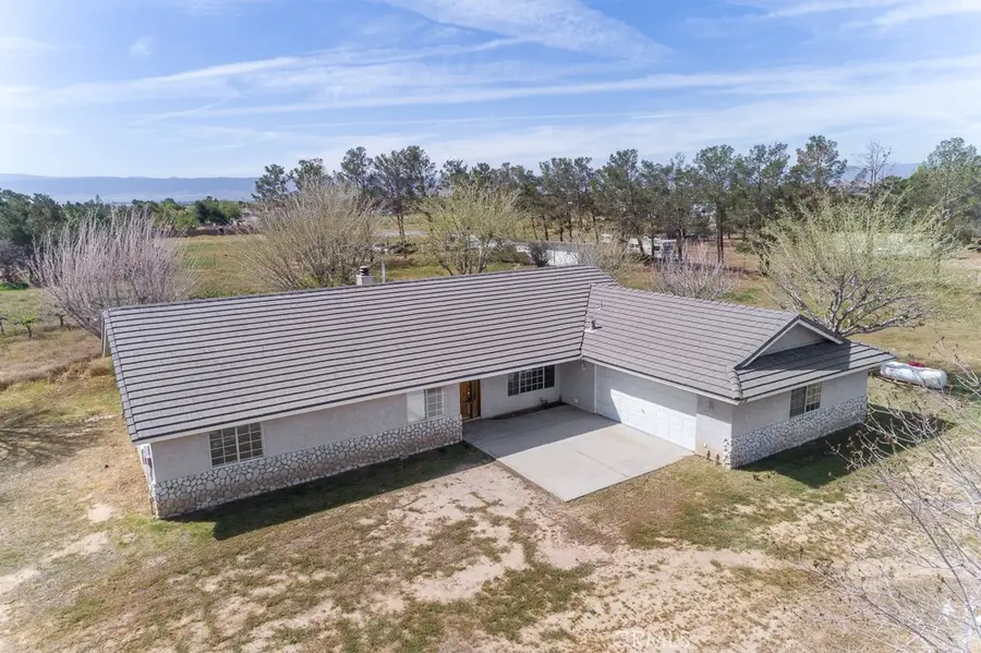 8718 W Avenue D12, Lancaster, CA 93536 - #2