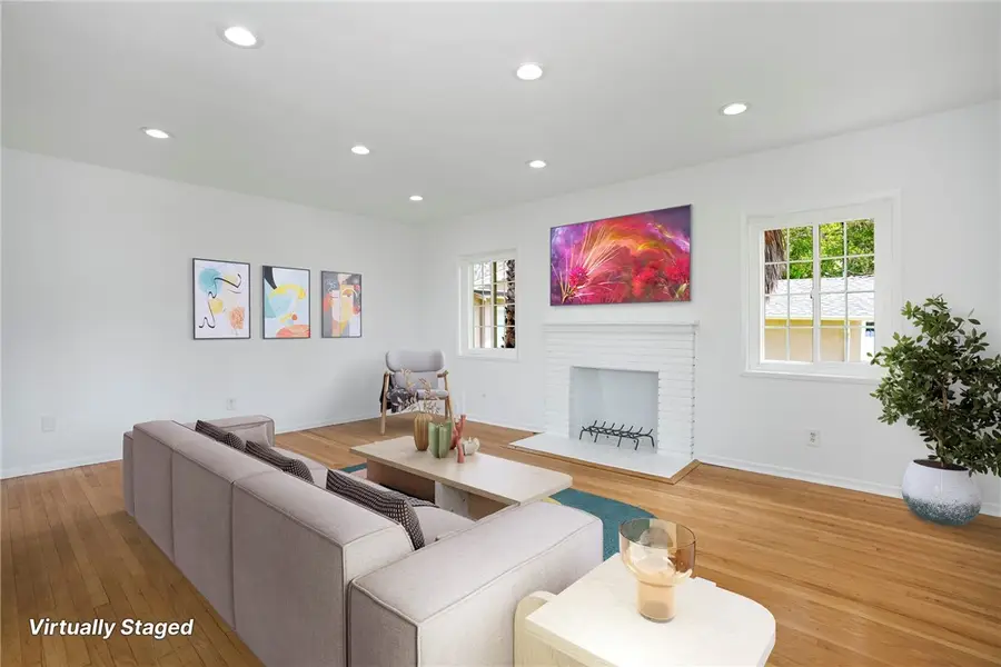 21823 Providencia Street, Woodland Hills, CA 91364 - #2