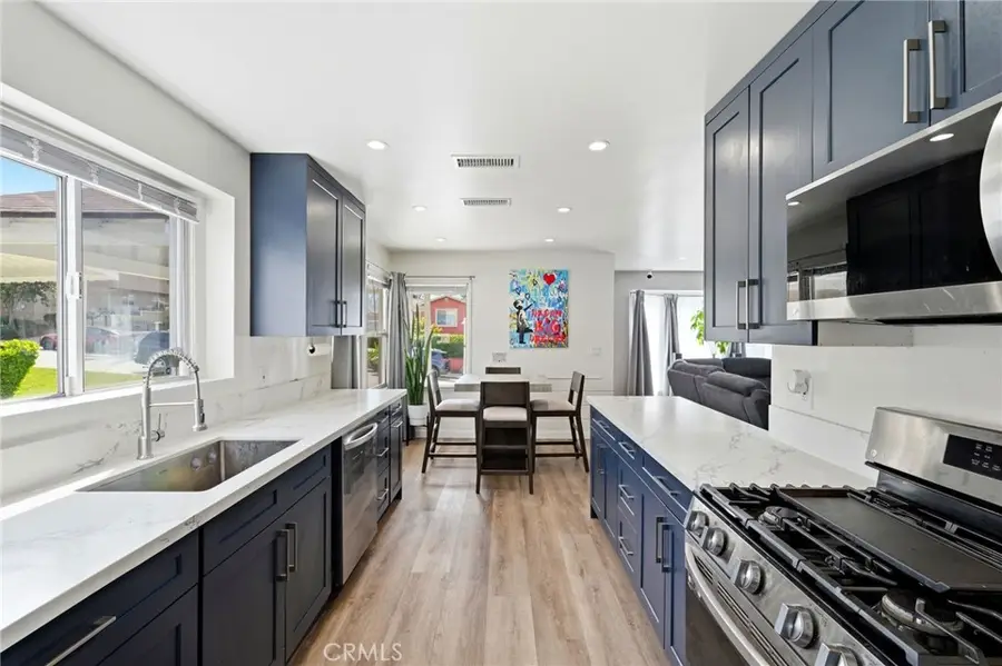 711 Stepney Street, Inglewood, CA 90302 - #2