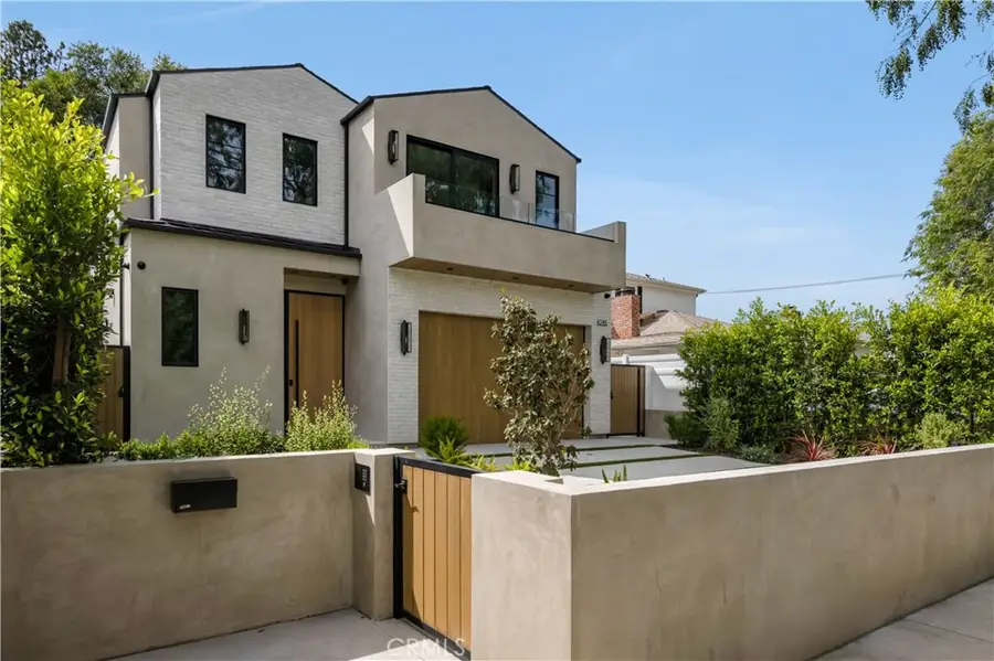 4245 Bellaire Avenue, Studio City, CA 91604 - #2