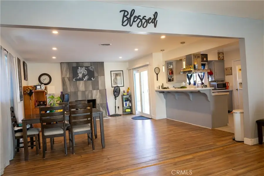 3201 Durrwood, Bakersfield, CA 93304 - #3