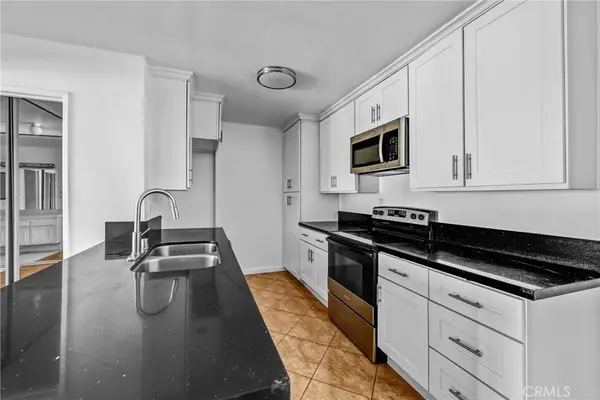 5334 Lindley Avenue #319, Encino, CA 91316