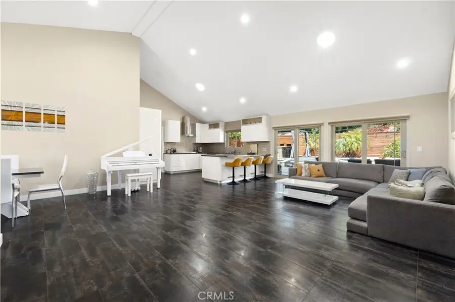 7814 Jellico, Northridge, CA 91325 - #3