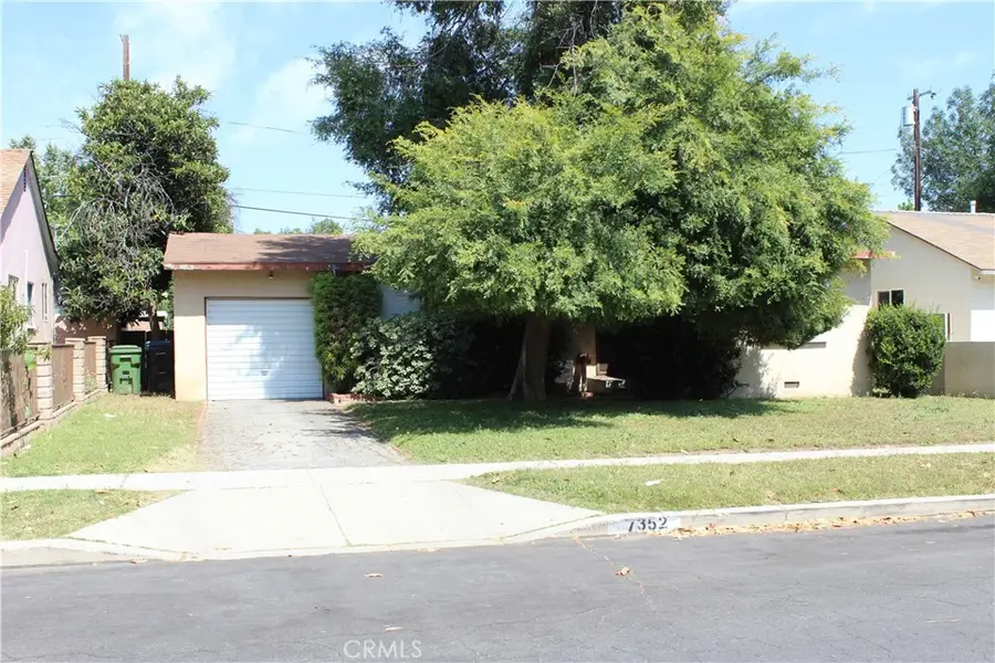 7352 Amestoy, Van Nuys, CA 91406 - #2