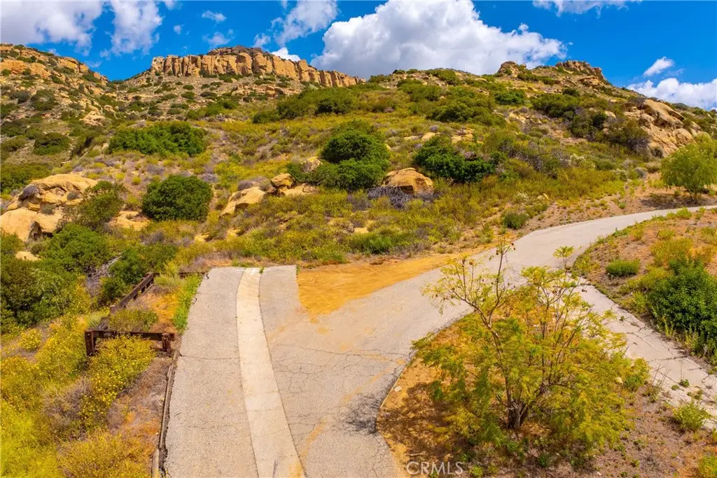 200 Amigo Road, Chatsworth, CA 91311 - #1