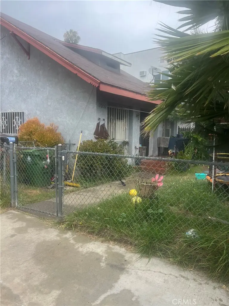 1137 N Ardmore, Los Angeles, CA 90029 - #1