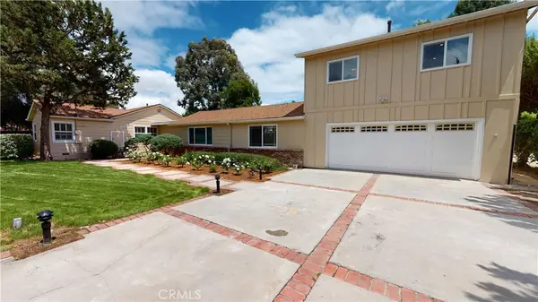 5430 Woodlake Avenue, Woodland Hills, CA 91367