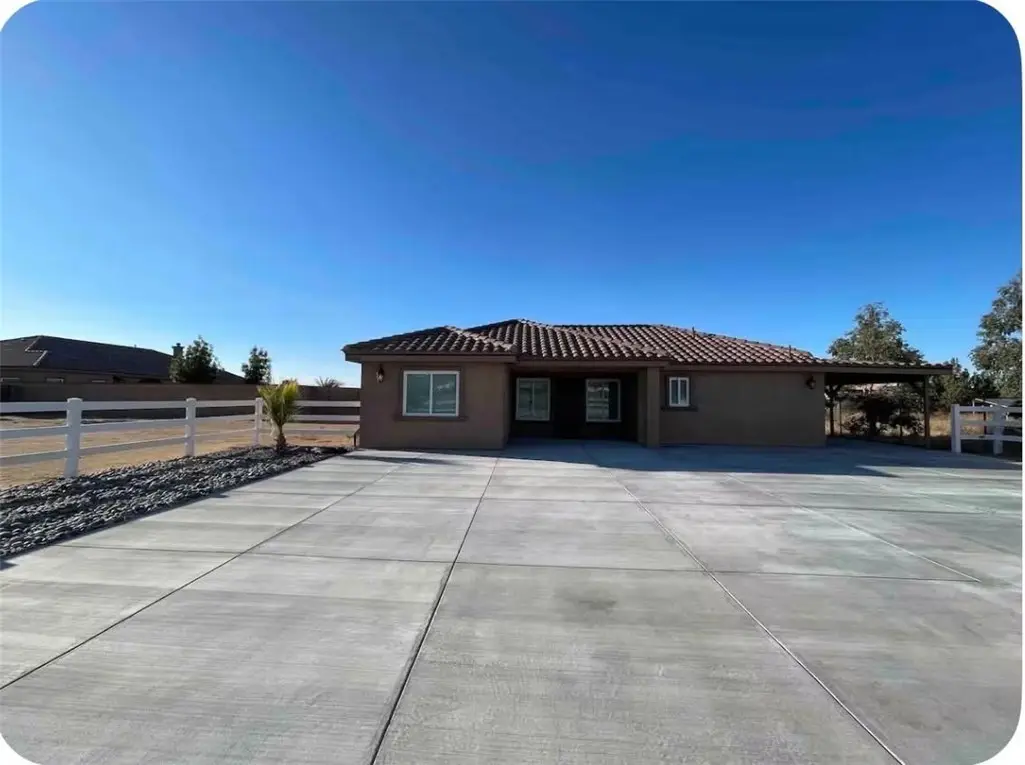 40104 25th W, Palmdale, CA 93551 - #1
