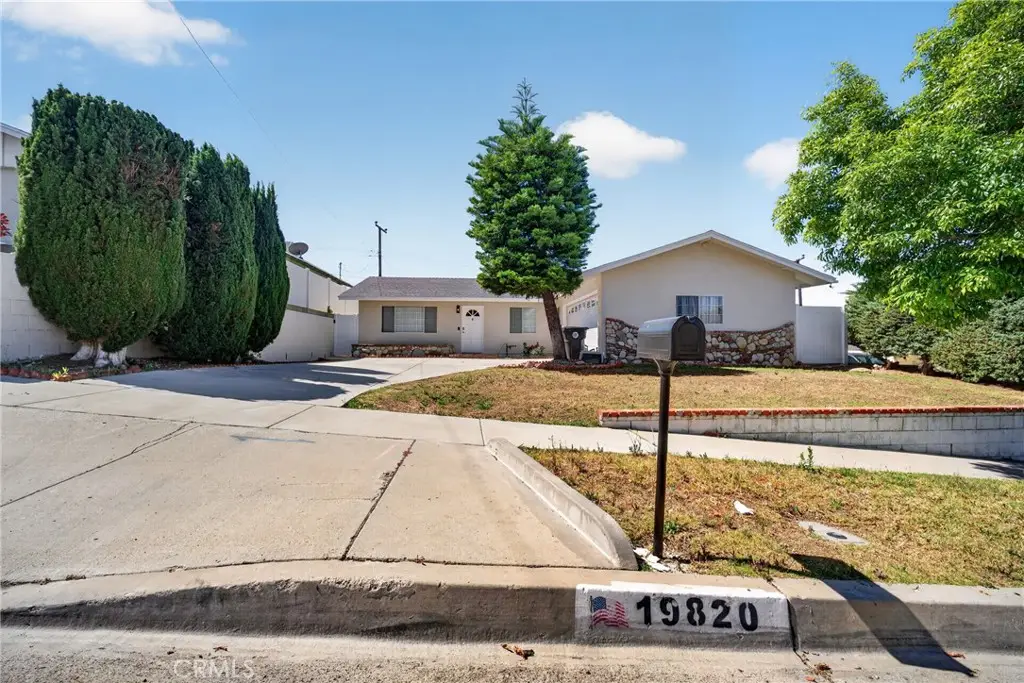 19820 Merryhill, Canyon Country, CA 91351 - #1