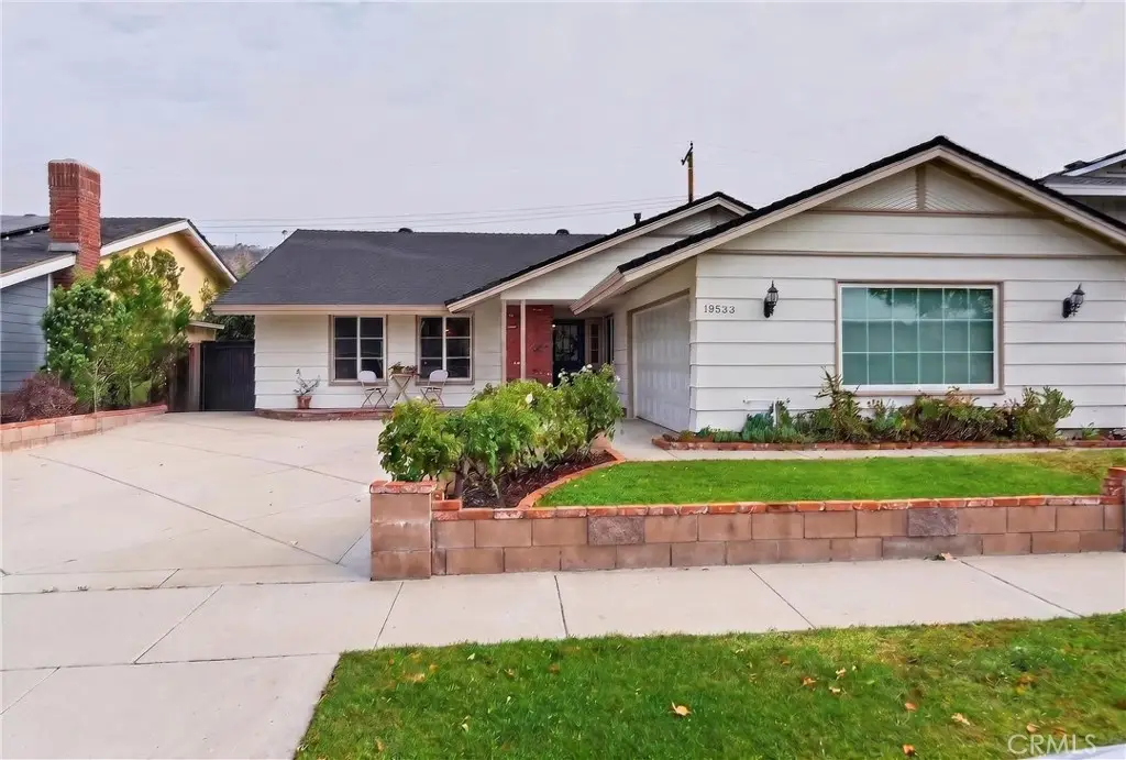 19533 Babington, Canyon Country, CA 91351 - #1