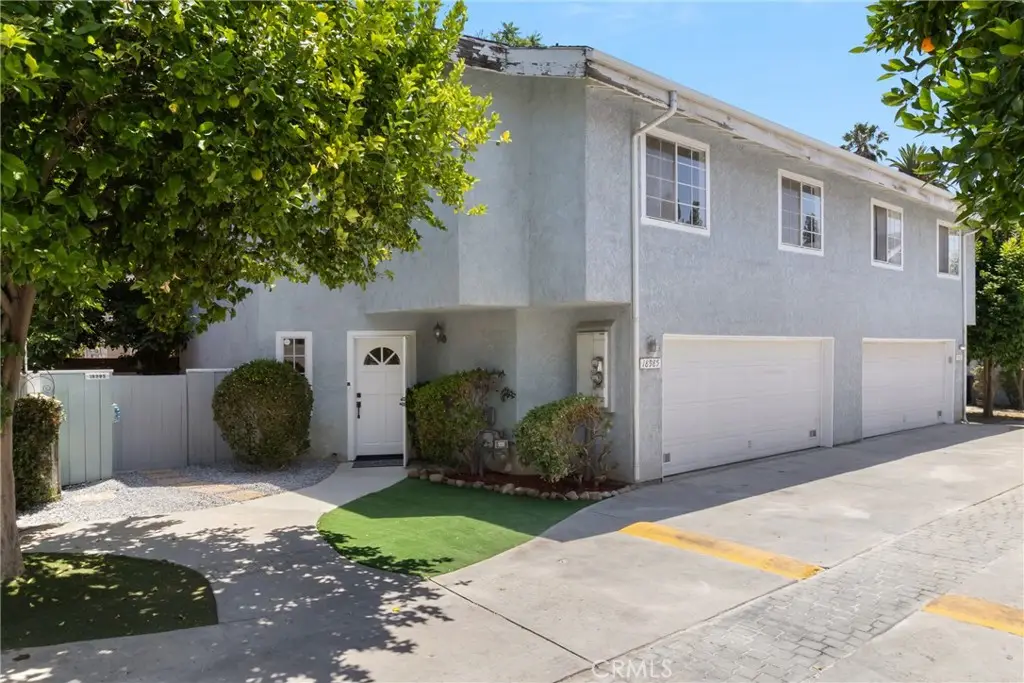 18985 Gault, Reseda, CA 91335 - #1