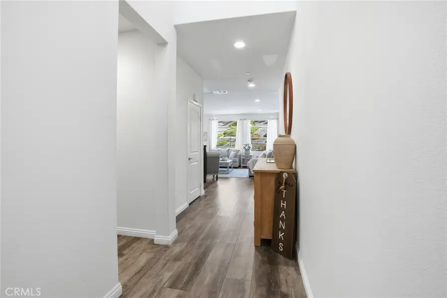 18153 Meridian, Santa Clarita, CA 91350 - #2
