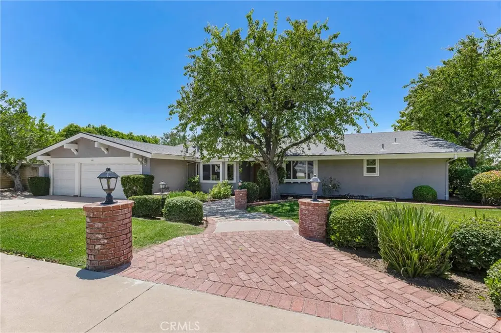 19620 Los Alimos, Chatsworth, CA 91311 - #1
