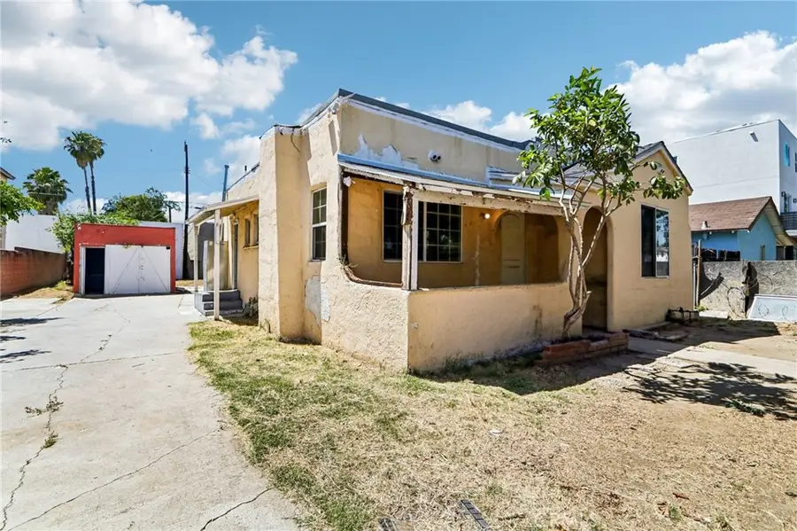 7315 Woodley, Van Nuys, CA 91406 - #2