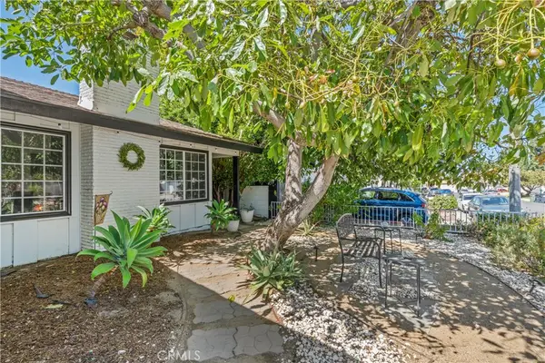 1868 Cloud Court, Simi Valley, CA 93065