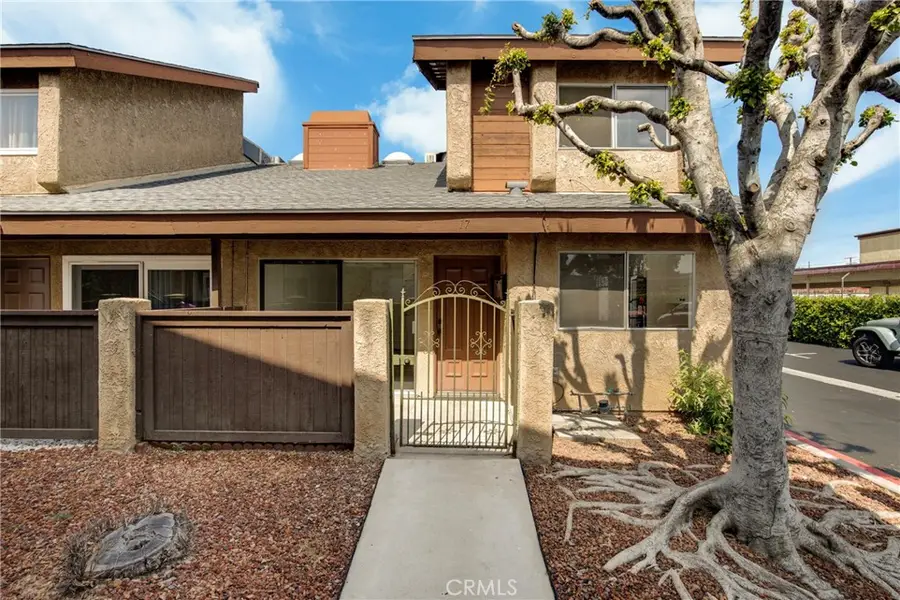 8435 Columbus Avenue #17, North Hills, CA 91343 - #3