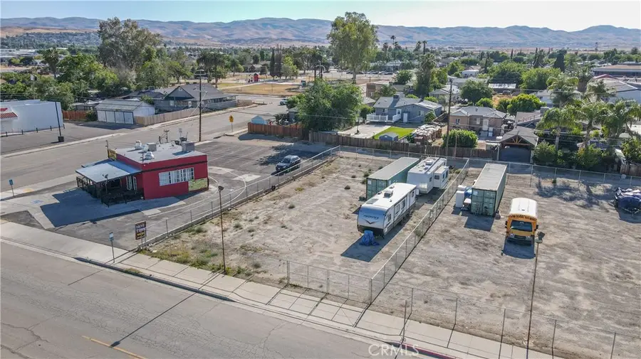 303 Harrison Street, Taft, CA 93268 - #3